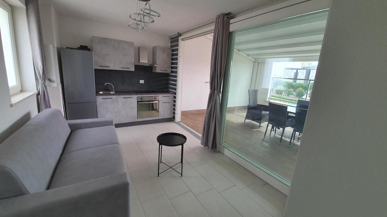 Isola Blu Luxury Apartment リド・ディ・イエゾロ エクステリア 写真