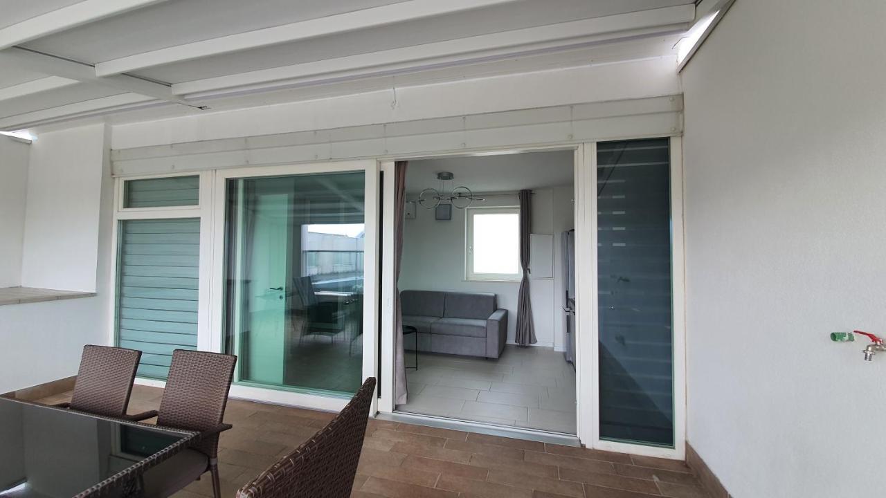 Isola Blu Luxury Apartment リド・ディ・イエゾロ エクステリア 写真